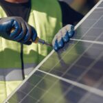 Panneaux solaires sur toiture pour maison
